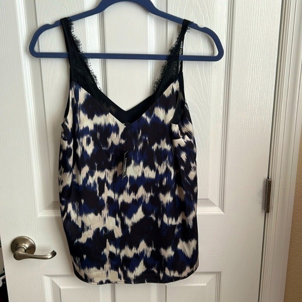 New Express Cami Top Lace Trim V-Neck‎ Sleeveless Blue White Print Size S